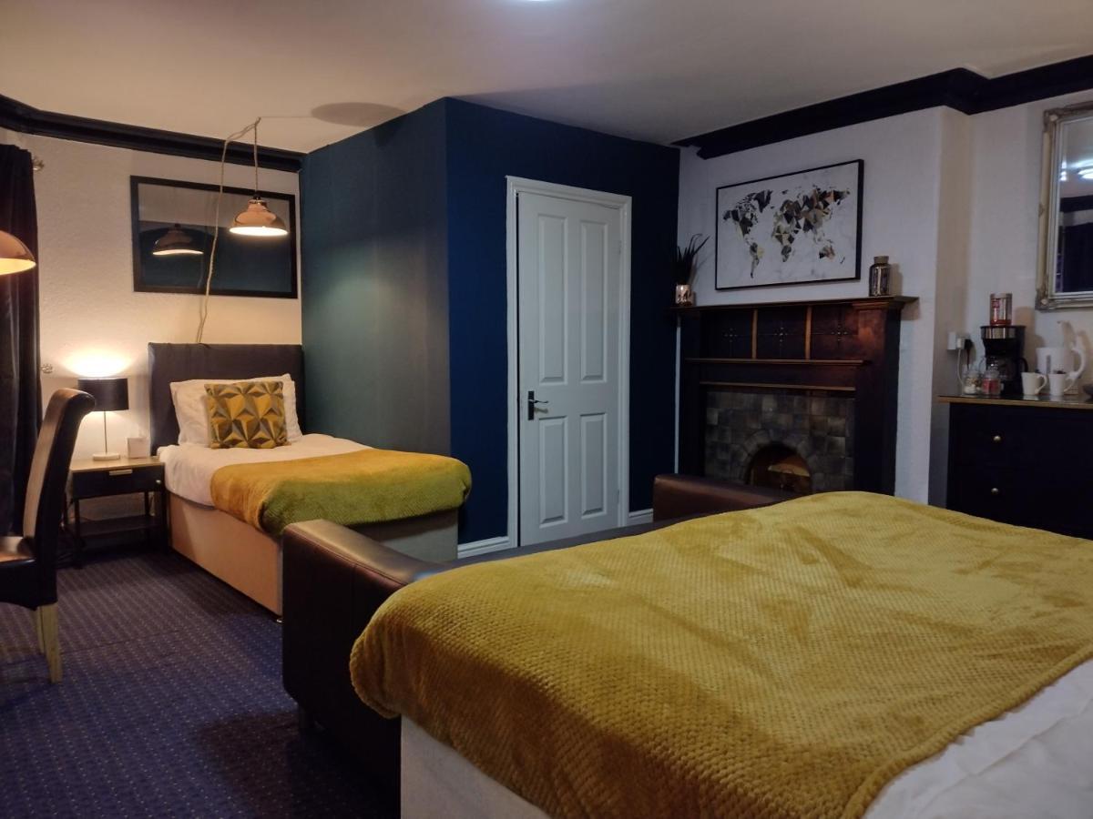 The Crown Inn Киншем Экстерьер фото