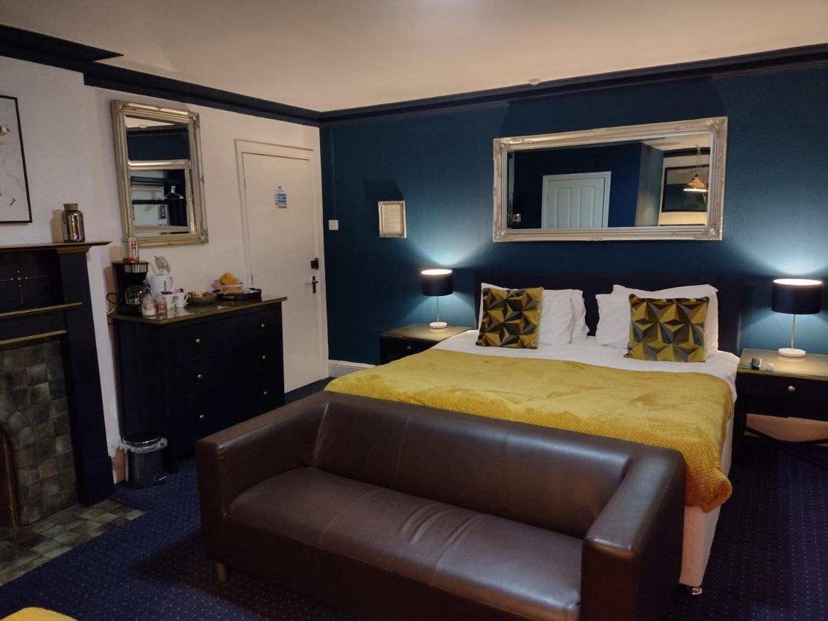 The Crown Inn Киншем Экстерьер фото